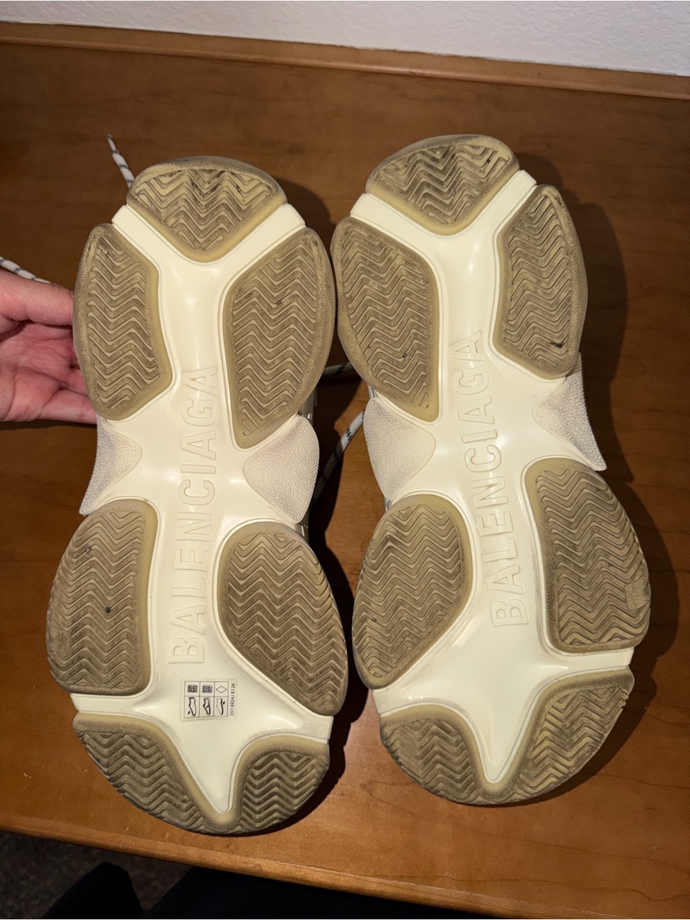 Gucci X Balenciaga Hacker project Triple S shoes - Picture 13 of 14